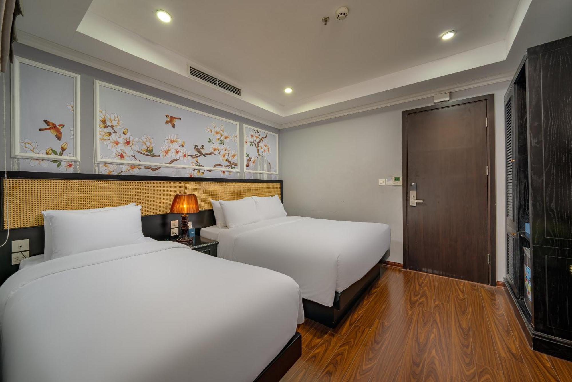 Amara Hanoi Hotel And Spa Exteriör bild